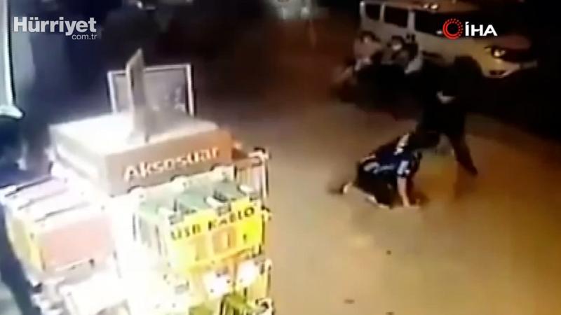 İşitme engelli adama cadde ortasında feci dayak!