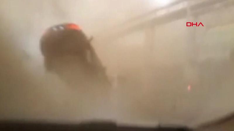 Yangın sırasında hortum çıktı; otomobili havaya yükselince beli kırıldı
