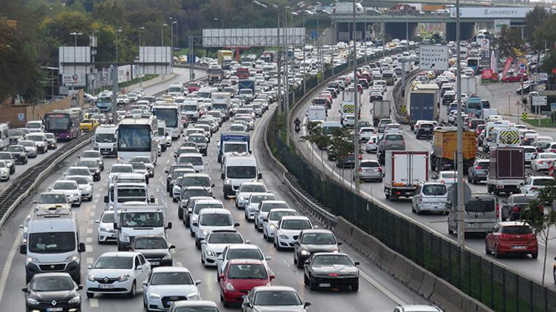 Son dakika... İstanbul'da tatil trafiği başladı
