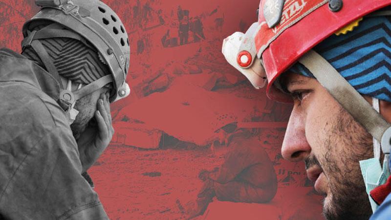 İzmir depreminden sonra yürek burkan kare... Gözyaşlarını tutamadı