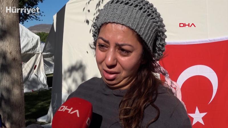 Duygularını ağlayarak anlattı Üç deprem yaşadım, İzmir depremi gibi deprem görmedim