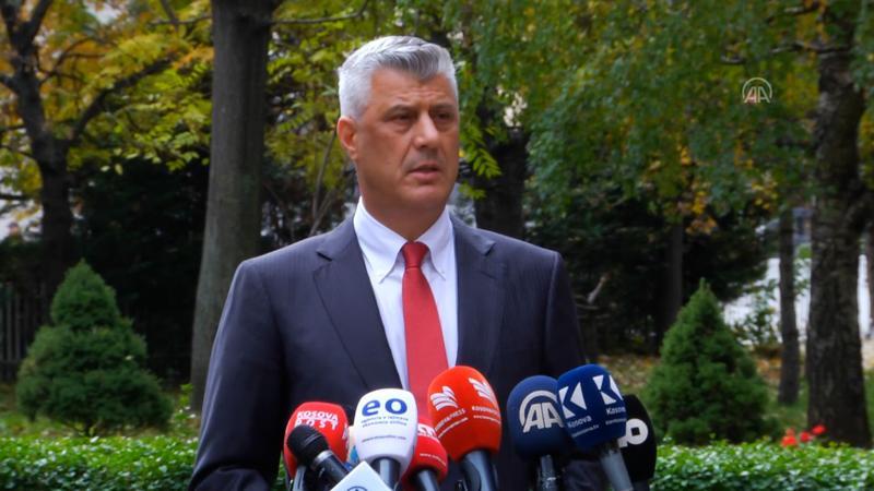 Kosova Cumhurbaşkanı Haşim Thaçi görevinden istifa etti