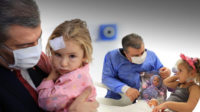 Sağlık Bakanı Koca'dan depremzedelere ziyaret