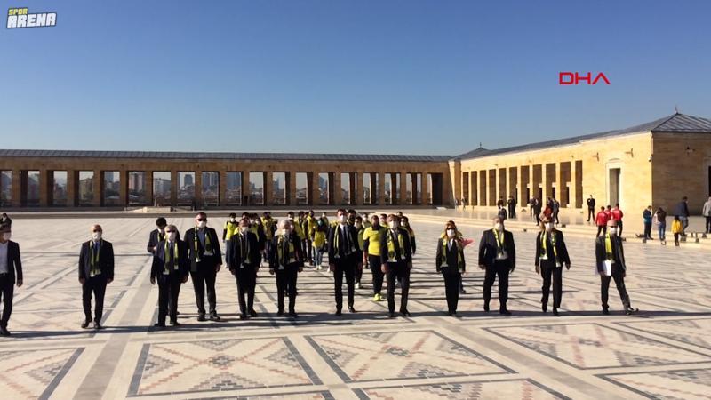 Fenerbahçe Derneği, Anıtkabir'i ziyaret etti