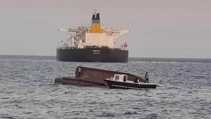 Adana'da Türk bayraklı tekne ile Yunan bayraklı tanker çarpıştı