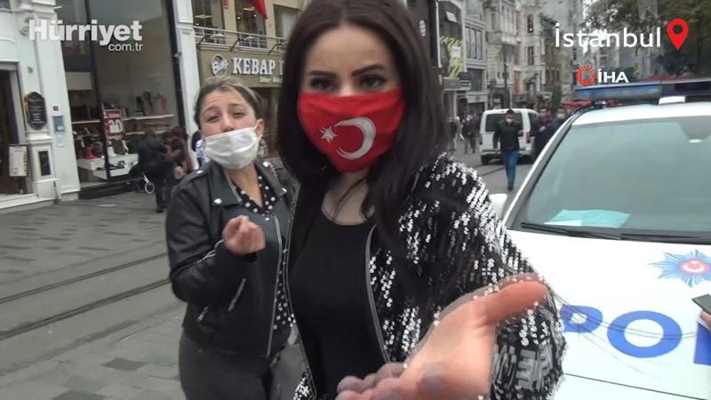 Taksim'de maske takmadıkları için ceza yiyen kadınlar, gazetecilere saldırdı