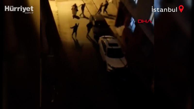 Bağcılar'da sokakta silahlı kavga! Dehşet dolu anlar kamerada