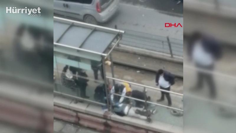 Sultangazi'de tramvay beklerken kalp krizi geçiren kişi öldü