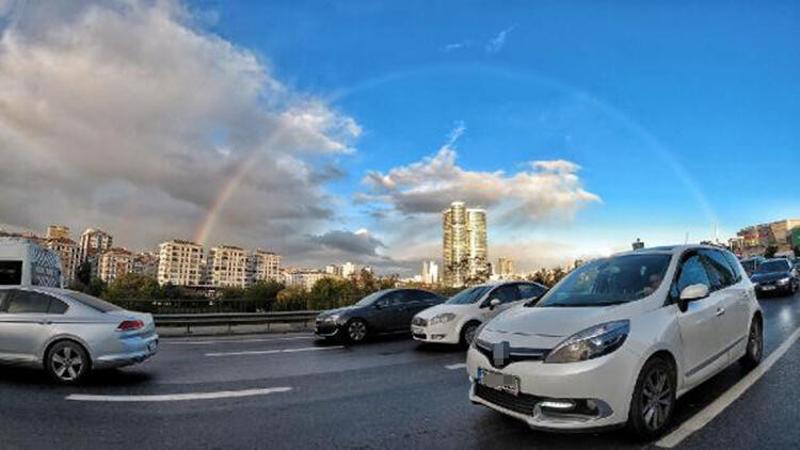 İstanbul'da gökkuşağı