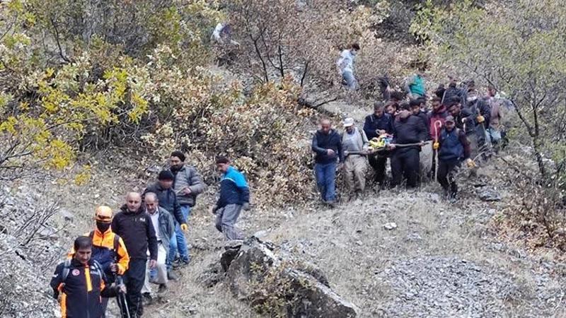 Hakkari'de odun toplamaya giden kişinin uçurumdan düşerek öldüğü anlaşıldı