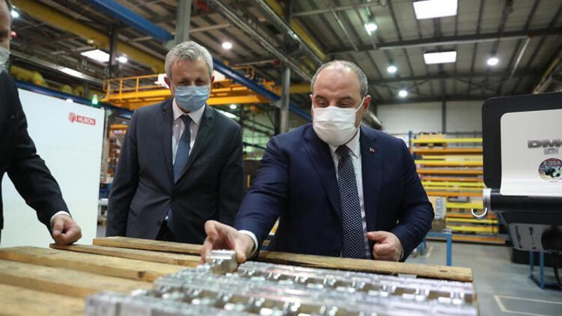 Sanayi ve Teknoloji Bakanı Mustafa Varank, Milli Turbojet Motoru'nu test etti