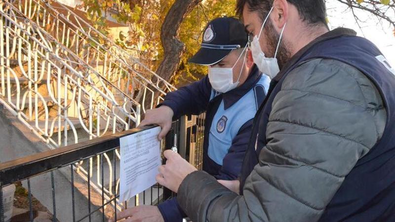 Kütahya'nın Emet ilçesinde 82 cadde ve sokağa 14 günlük karantina