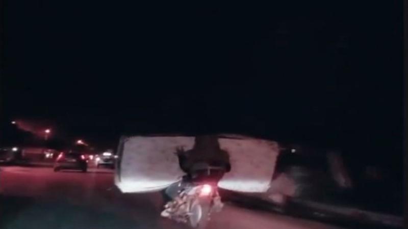 Yatağı, motosikletle taşıdılar