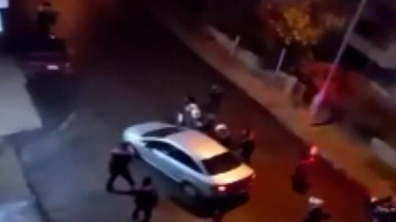 Denetleme yapan polis ekiplerinin üzerine sürüp kaçtı