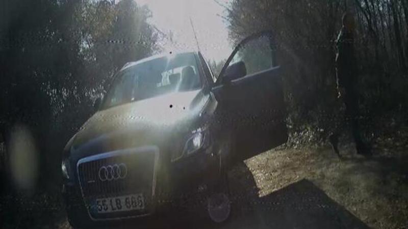 O anlar kamerada! Köpek sesinden rahatsız olan komşunun tabancayla tehdit etti iddiası