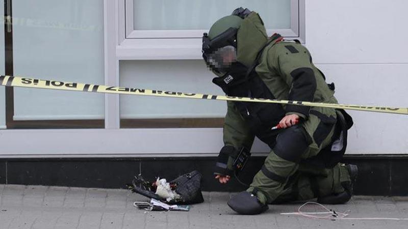 Banka şubesi önündeki şüpheli çanta, fünye ile patlatıldı