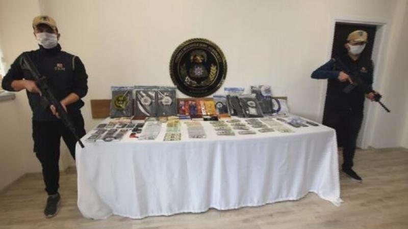 Antalya merkezli İzmir, Manisa, Aksaray ve Burdur'da eş zamanlı FETÖ operasyonu