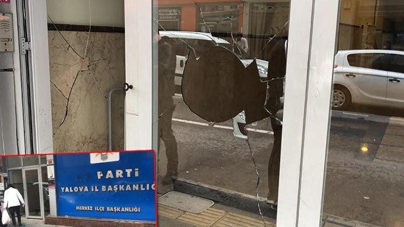 Yalova AK Parti İl Başkanlığı binasına saldırı