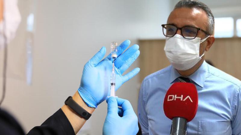 Bilim Kurulu üyesi Prof. Dr. Hasan Tezer'den aşı açıklaması