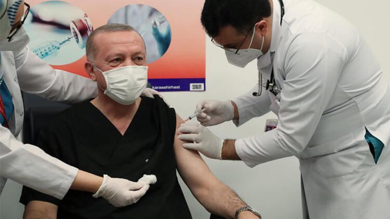 Cumhurbaşkanı Erdoğan corona virüsü aşısı yaptırdı