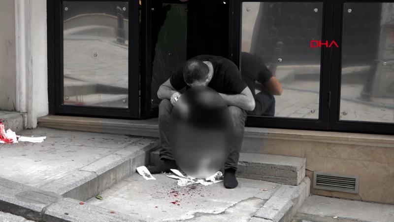 Elindeki tabancanın yüzüne patlaması sonucu ağır yaralandı