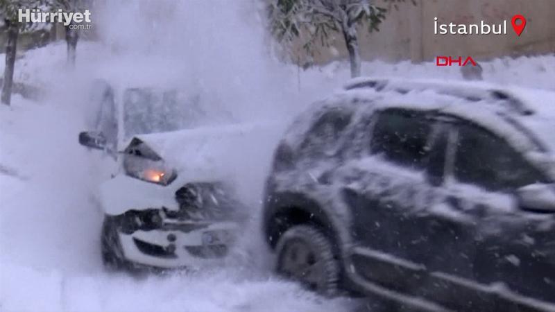 Kağıthane'de kar kazası! O anlar kamerada