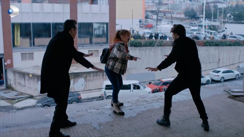Sadakatsiz'e damga vuran sahne