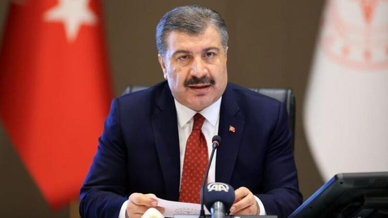 Bakan Koca'dan evde Kovid-19 aşısı paylaşımı