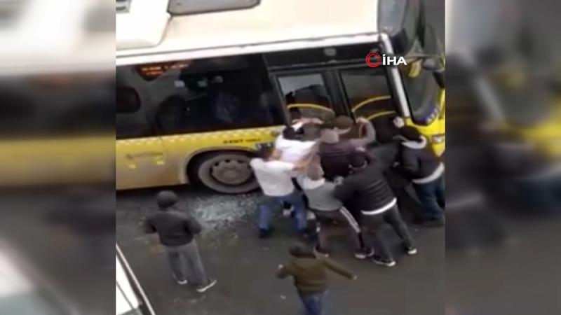 Kağıthane'de otobüsün camını kırıp şoförü ve oğlunu böyle darbedildi