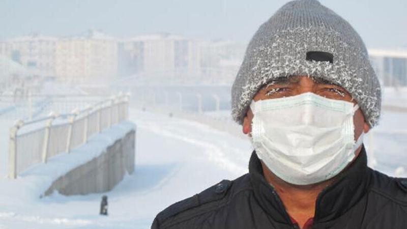 Ağrı eksi 32.7 dereceyle buz kesti
