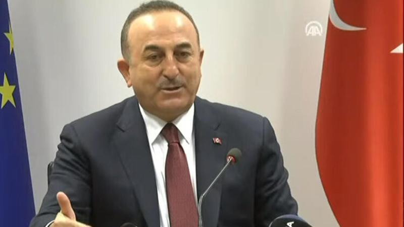 Dışişleri Bakanı Çavuşoğlu, Brüksel'deki temaslarını gazetelere değerlendirdi
