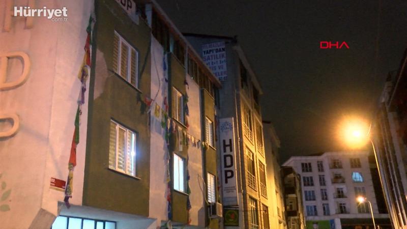 HDP Esenyurt İlçe Başkanlığı'na 6 saat süren operasyon