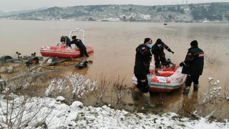 Çanakkale'de baraj suyunda kaybolan 2 kişiyi arama çalışmaları devam ediyor