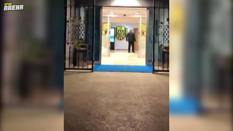 Hikmet Karaman'dan imza öncesi paylaşım