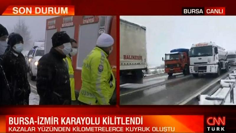 Bursa - İzmir yolu trafiğe kapandı