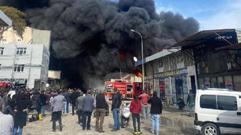 Hatay'da sanayi sitesinde yangın paniği