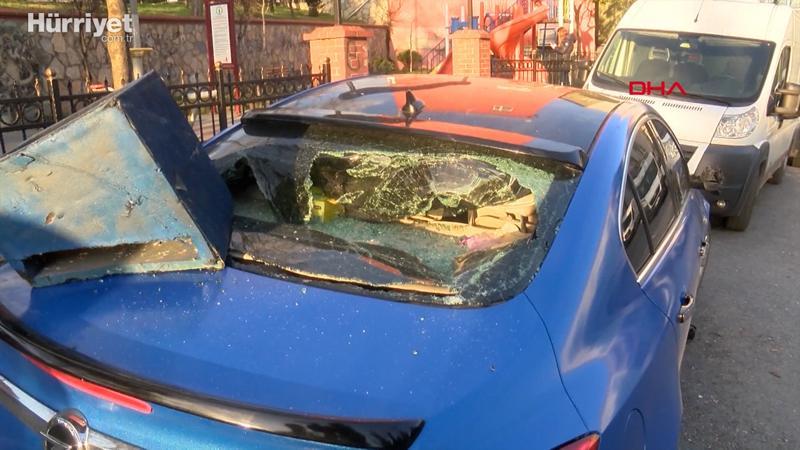 Beyoğlu'nda para alamayınca dayısının otomobilini parçaladı