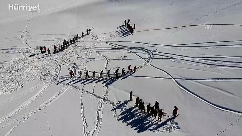Van'da 200 güvenlik korucusundan oluşan "çığ timi" afetlerle mücadeleye hazır