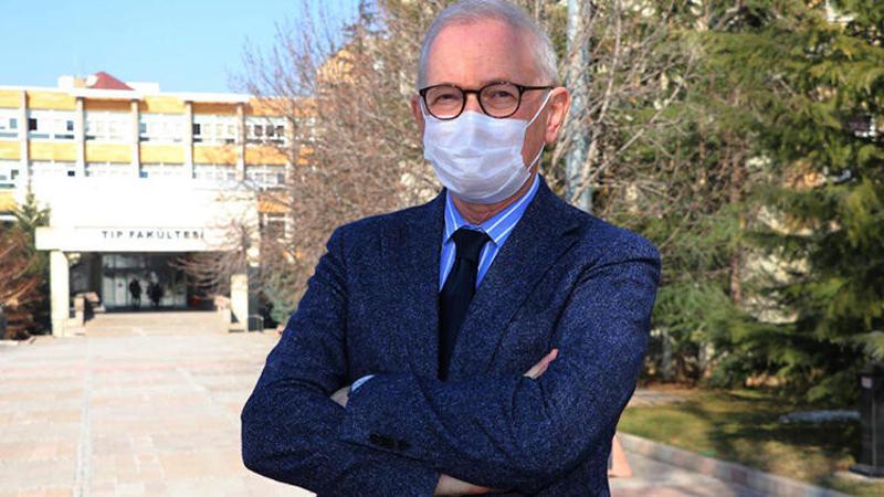 Prof. Dr. Murat Akova'dan Pfizer/BioNTech aşısı açıklaması