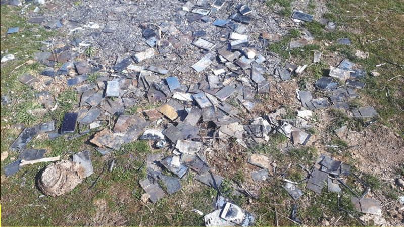Kayseri'de yakılmış yüzlerce cep telefonu bulundu