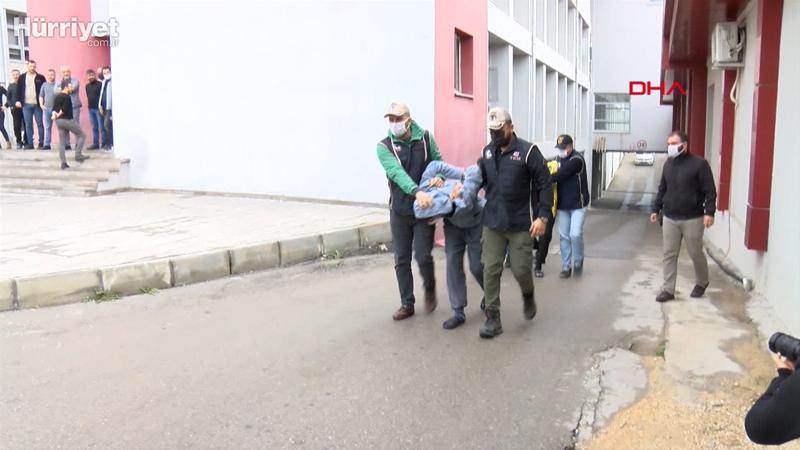Şehit polislerin mezarlarını, DEAŞ'ın sözde Türkiye emirinin oğlu ve yeğeni tahrip etmiş