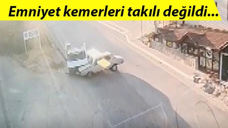 Kamyonetin çarptığı otomobildeki sürücü ve yolcu yola savruldu