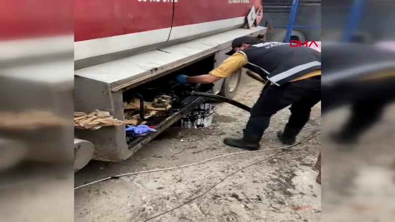 İzmir'de kaçakçılık operasyonlarında 5 gözaltı