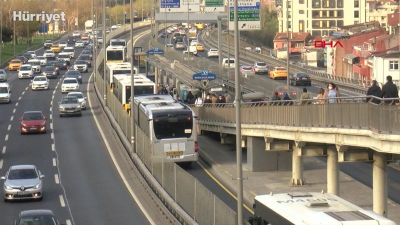 Kademeli mesai başladı; trafikte yoğunluk azaldı