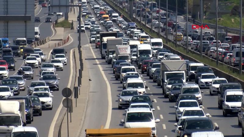 82 saatlik kısıtlama öncesi trafik yoğunluğu; yüzde 69
