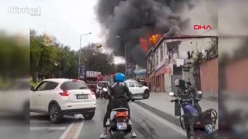Eyüpsultan'da depoda yangın çıktı