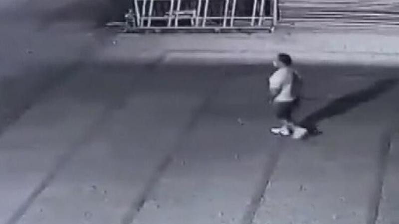 Bakırköy'de halk ekmek büfesini yakan şüpheli yakalandı