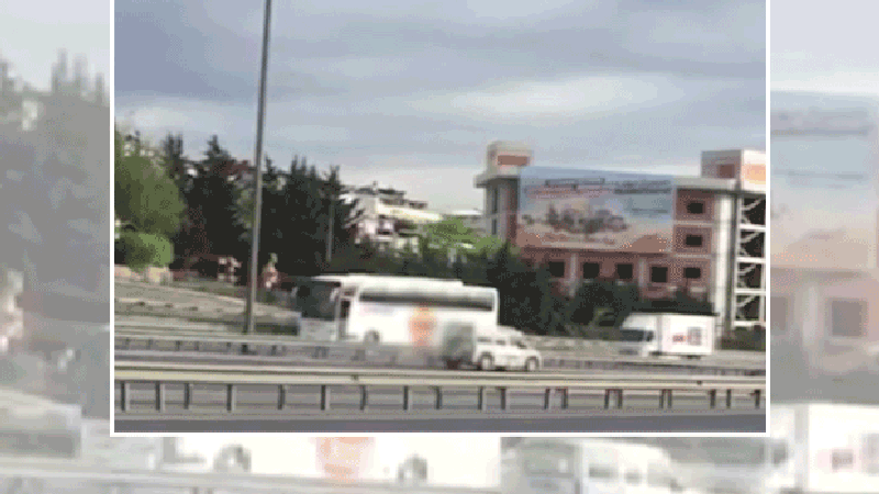 TEM Otoyolu'nda geri giden yolcu otobüsü böyle görüntülendi