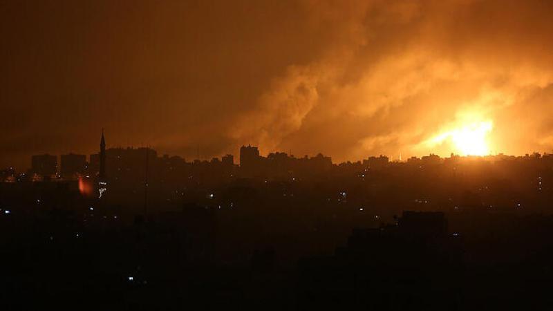 İsrail'in Gazze'ye yönelik bombardımanları görüntülere yansıdı