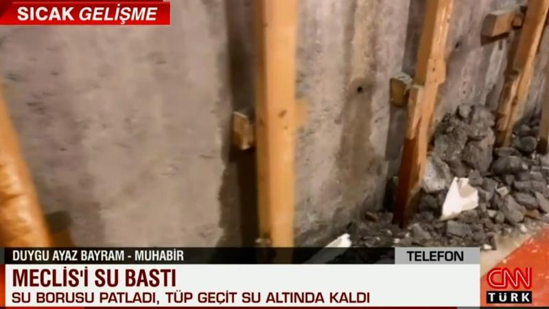 Meclis'i su bastı